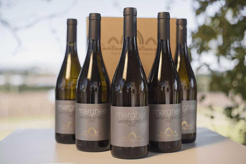 buon vino bianco bio italiano